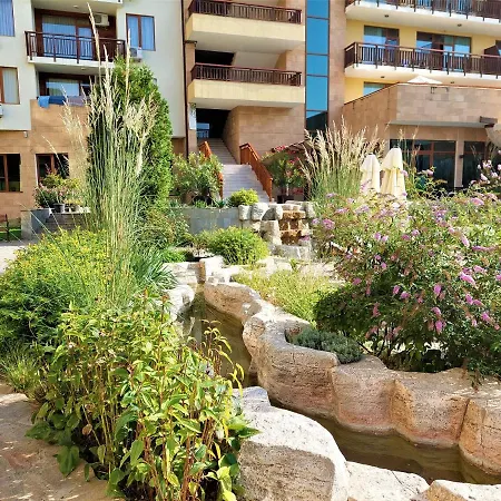 Eden - Garden Of Eden Apartment *