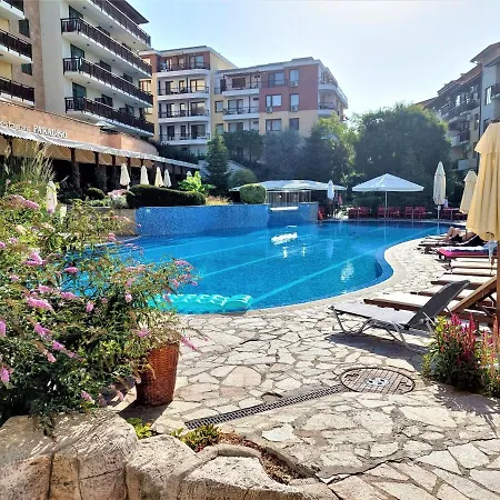 Eden - Garden Of Eden Apartment