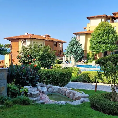 Eden - Garden Of Eden Apartment