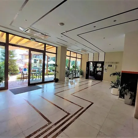 Eden - Garden Of Eden Apartment